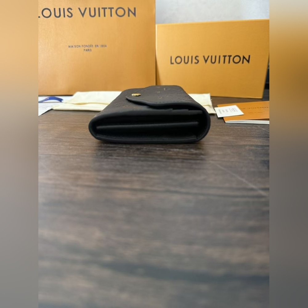 Louis Vuitton Black Monogram Sarah Wallet - Picture 11 of 14